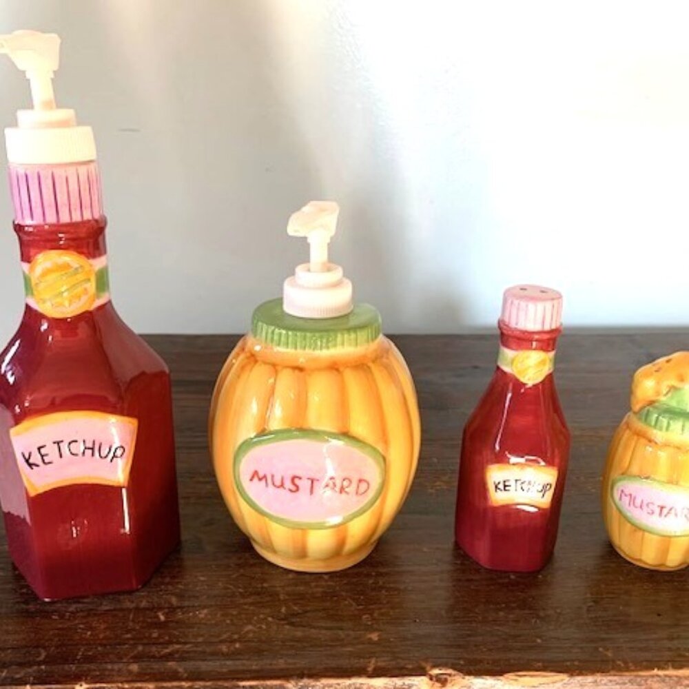 Vintage Cardinal Inc Handpaint Picnic Set